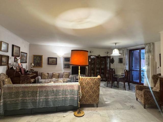 Appartamento in vendita a Napoli NA