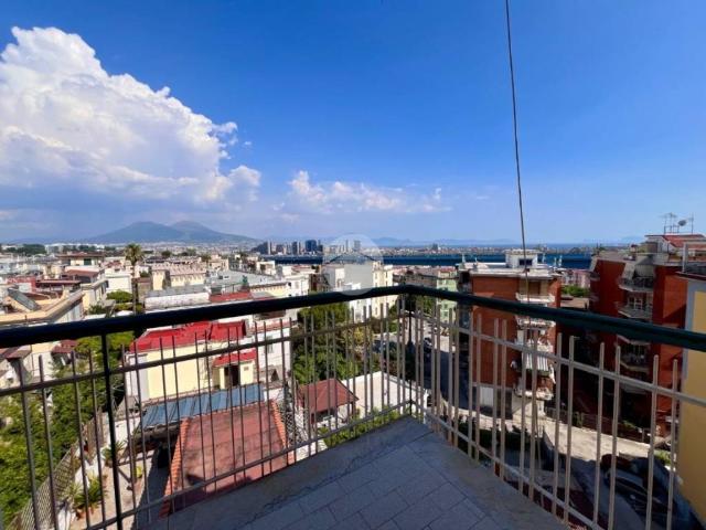 Appartamento in vendita a Napoli NA