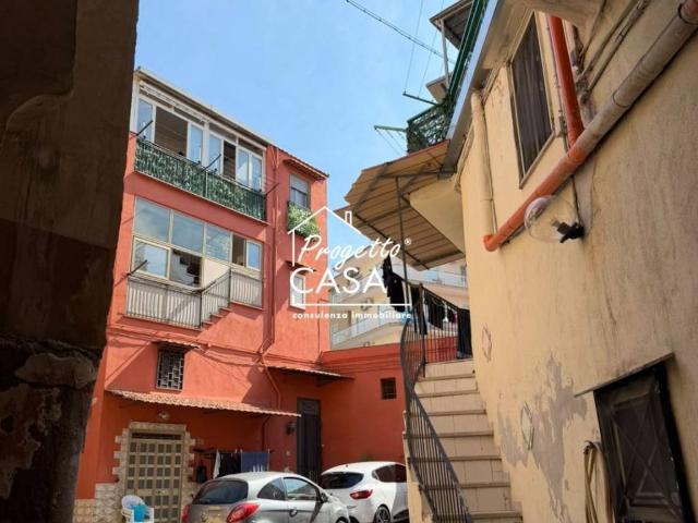 Appartamento in vendita a Napoli NA