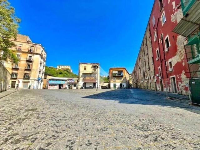 Appartamento in vendita a Napoli NA