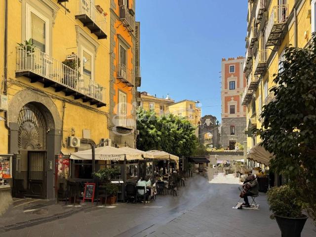 Appartamento in vendita a Napoli NA
