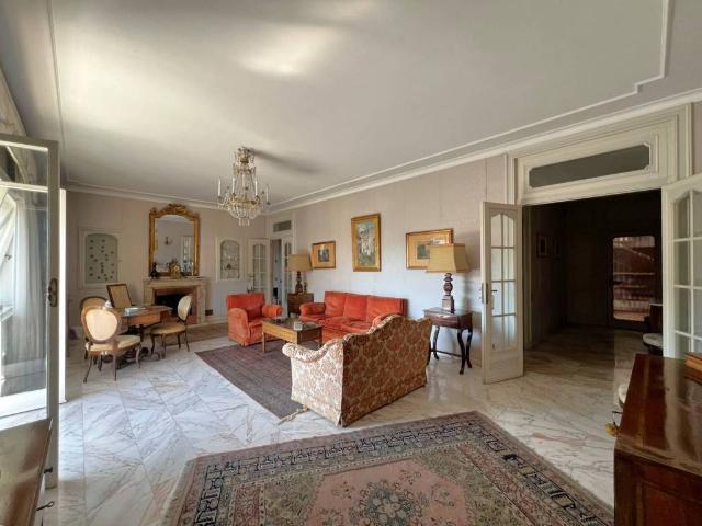 Appartamento in vendita a Napoli NA
