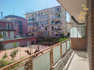 Appartamento in vendita a Napoli NA