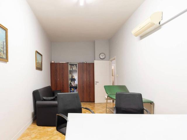 Appartamento in vendita a Napoli NA