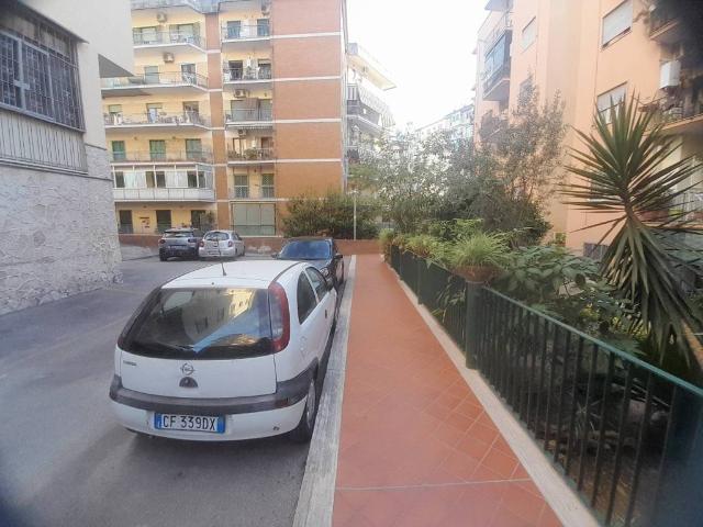 Appartamento in vendita a Napoli NA