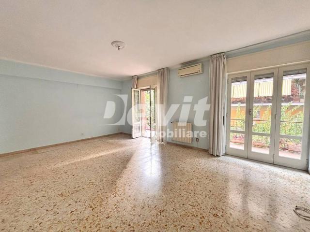 Appartamento in vendita a Napoli NA
