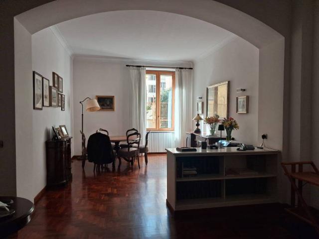 Appartamento in vendita a Napoli NA
