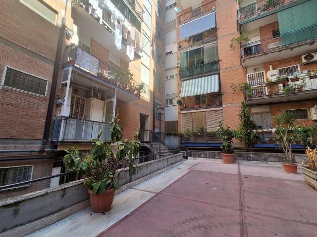 Appartamento in vendita a Napoli NA