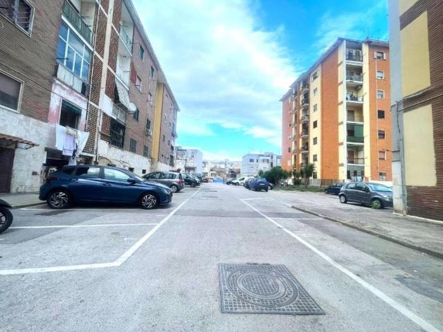 Appartamento in vendita a Napoli NA