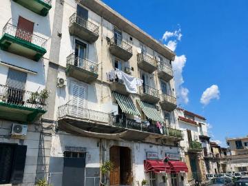 Appartamento in vendita a Napoli NA