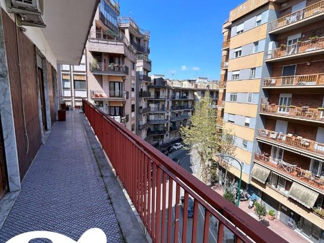 Appartamento in vendita a Napoli NA