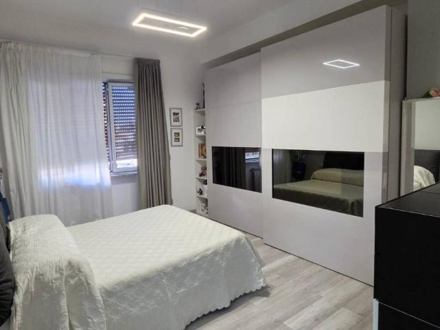 Appartamento in vendita a Napoli NA