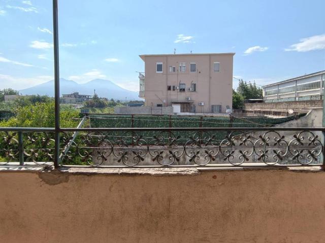 Appartamento in vendita a Napoli NA