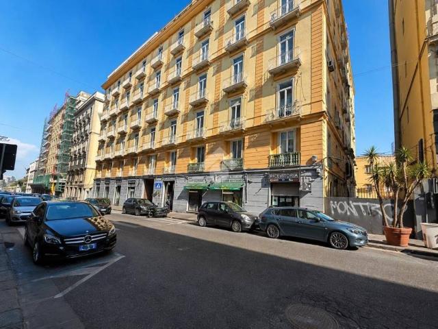 Appartamento in vendita a Napoli NA