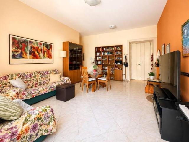 Appartamento in vendita a Napoli NA