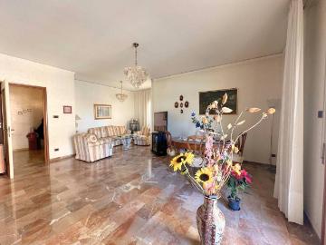 Appartamento in vendita a Napoli NA