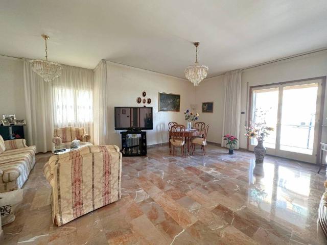 Appartamento in vendita a Napoli NA