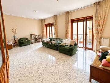 Appartamento in vendita a Napoli NA