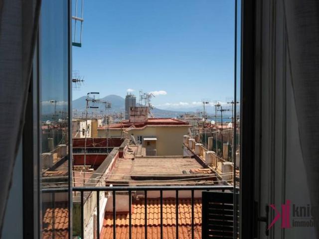Appartamento in vendita a Napoli NA