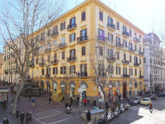Appartamento in vendita a Napoli NA