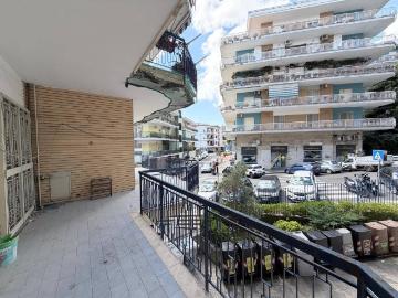 Appartamento in vendita a Napoli NA