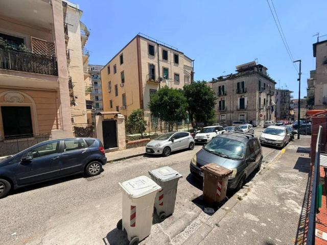 Appartamento in vendita a Napoli NA