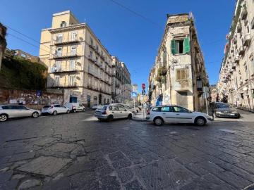 Appartamento in vendita a Napoli NA