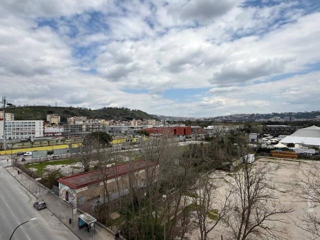 Appartamento in vendita a Napoli NA