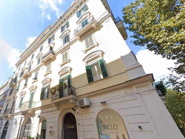 Appartamento in vendita a Napoli NA