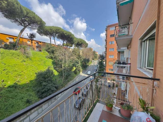Appartamento in vendita a Napoli NA