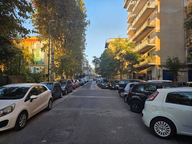 Appartamento in vendita a Napoli NA