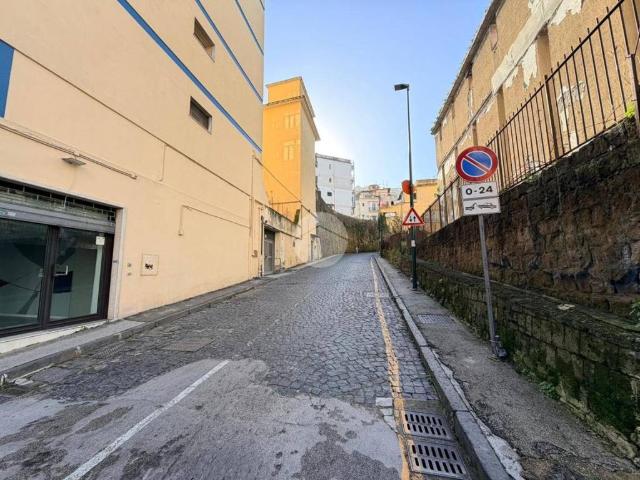 Appartamento in vendita a Napoli NA