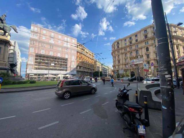 Appartamento in vendita a Napoli NA