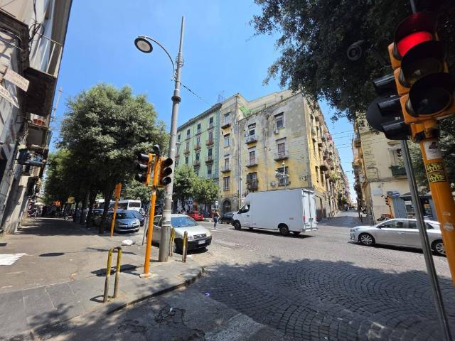 Appartamento in vendita a Napoli NA