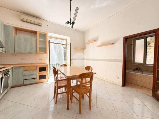 Appartamento in vendita a Napoli NA