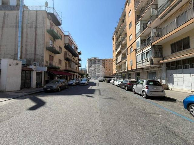 Appartamento in vendita a Napoli NA