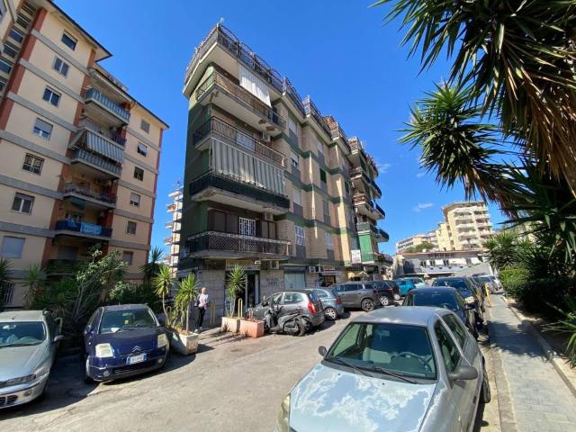 Appartamento in vendita a Napoli NA