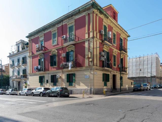 Appartamento in vendita a Napoli NA