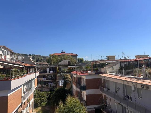 Appartamento in vendita a Napoli NA