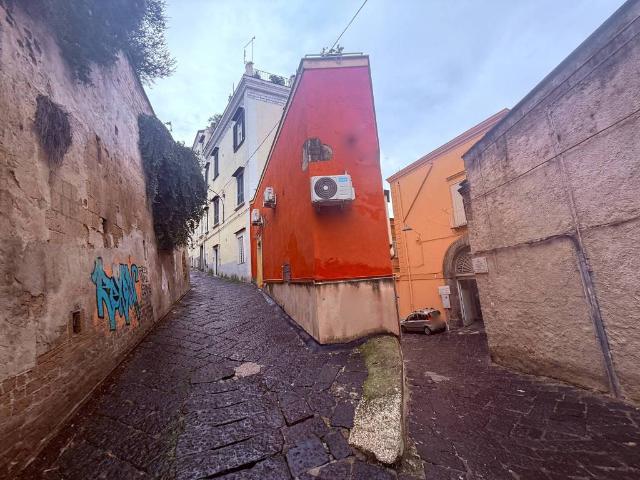 Appartamento in vendita a Napoli NA