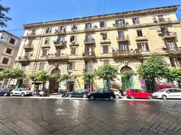 Appartamento in vendita a Napoli NA