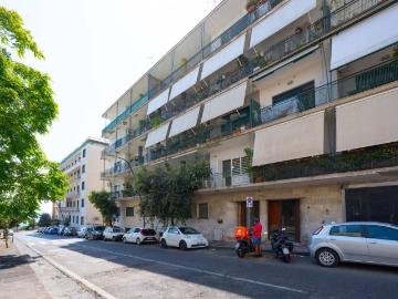 Appartamento in vendita a Napoli NA