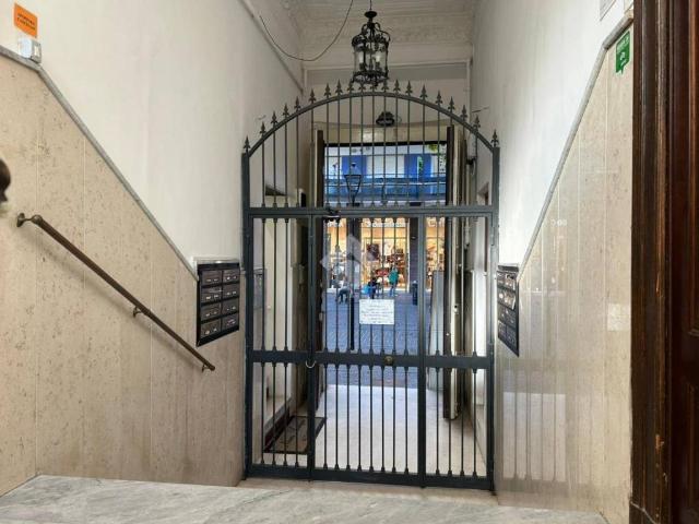 Appartamento in vendita a Napoli NA
