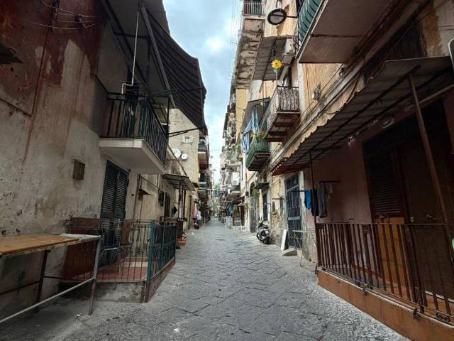 Appartamento in vendita a Napoli NA