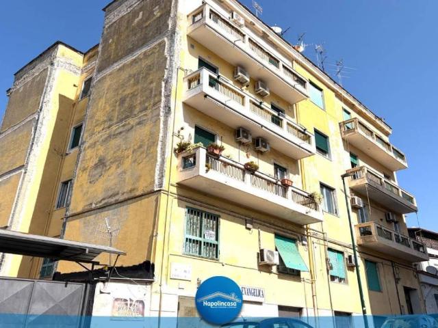 Appartamento in vendita a Napoli NA