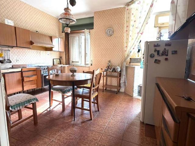 Appartamento in vendita a Napoli NA