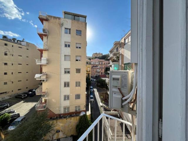 Appartamento in vendita a Napoli NA
