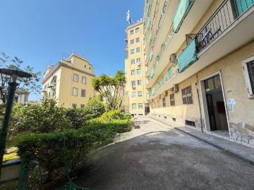 Appartamento in vendita a Napoli NA