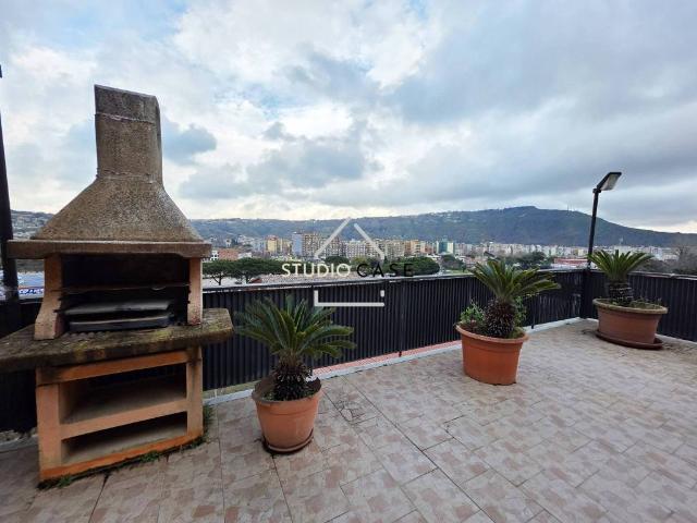 Appartamento in vendita a Napoli NA