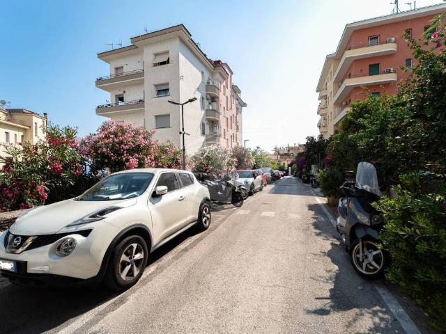 Appartamento in vendita a Napoli NA